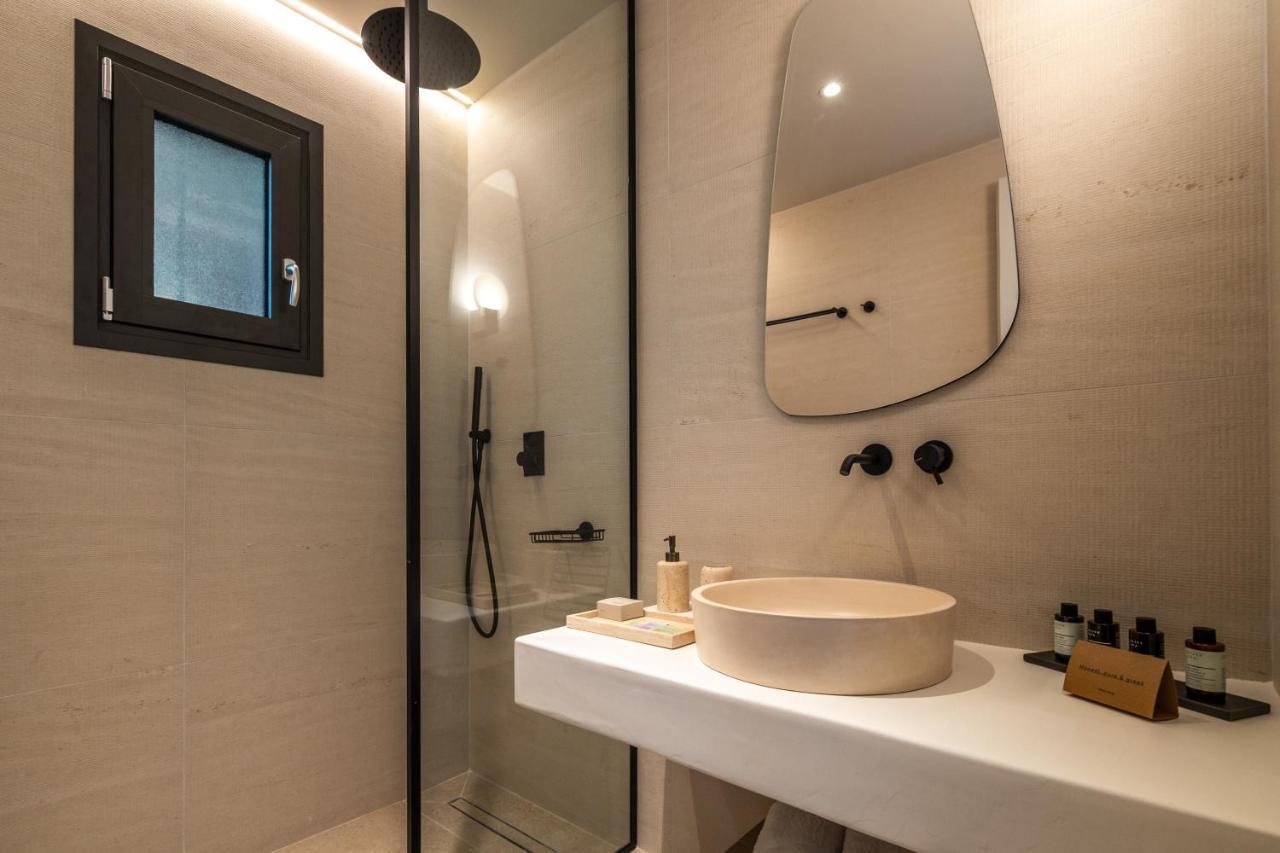 Topos Suites Lassi  Exterior photo